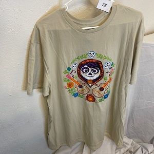 Disney Pixar Coco Graphic T-Shirt Size XL Tan Short Sleeve New Ret $35 W